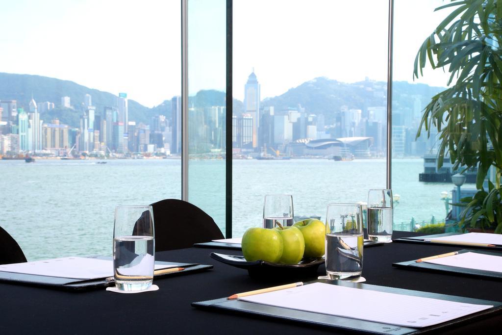 فندق هاربور غراند كولون هونغ كونغ المظهر الخارجي الصورة The view of Victoria Harbour from the meeting room