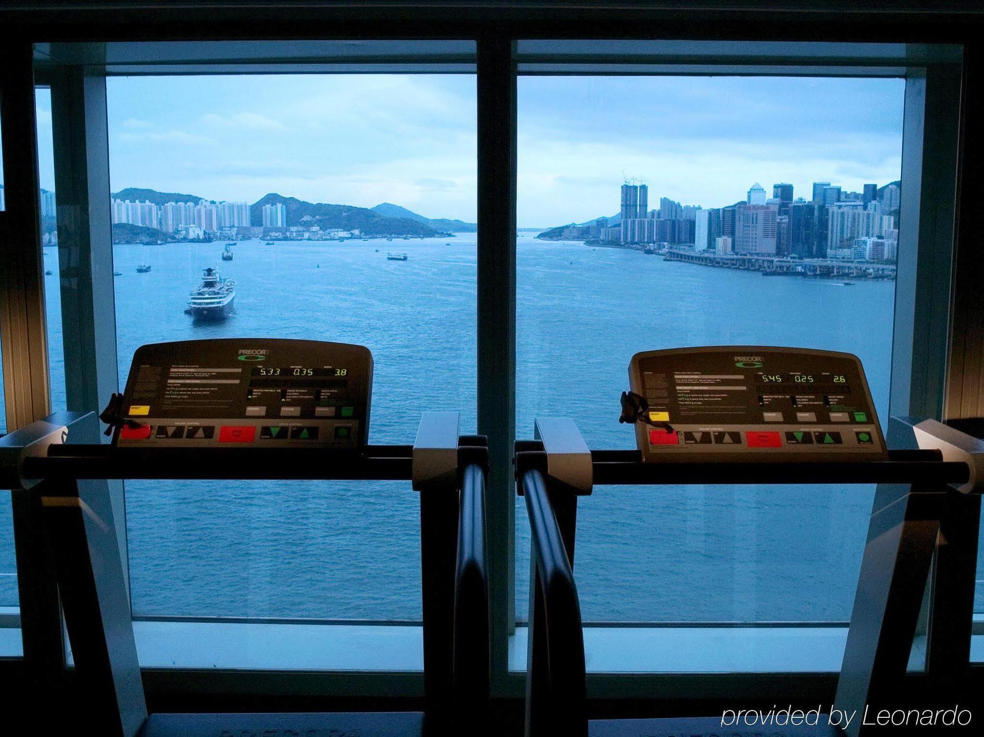 فندق هاربور غراند كولون هونغ كونغ المرافق الصورة The gym at the hotel